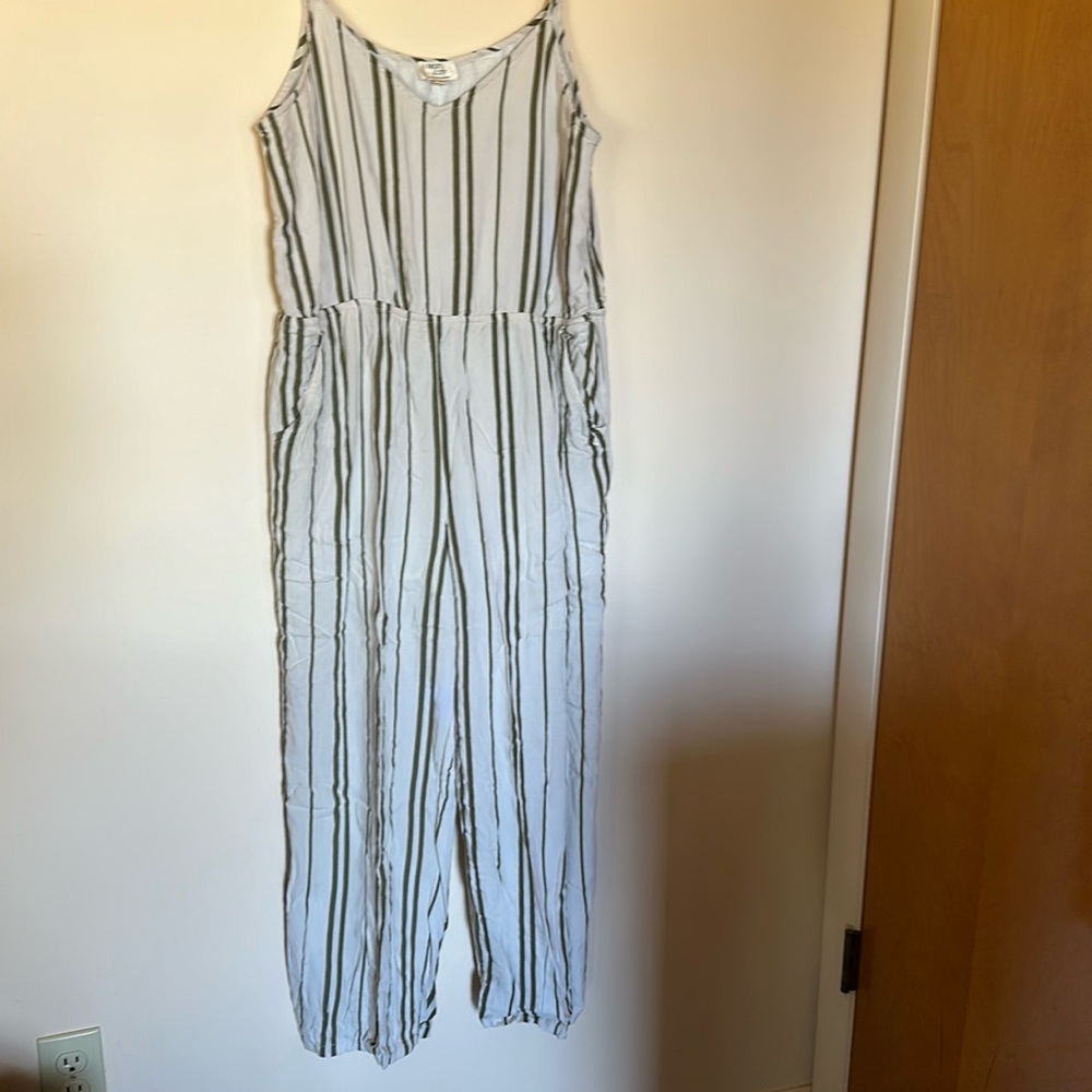 Dizzy lizzy jumpsuit . Size large